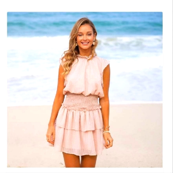 Cupshe pink ruffled short dress - Picture 1 of 4